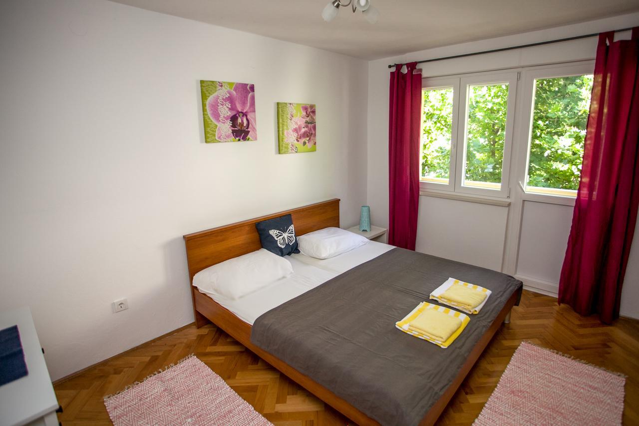 Apartment Omis Holiday Buitenkant foto